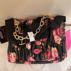 BNWT Betsey Johnson Women's Pucker Up Crossbody